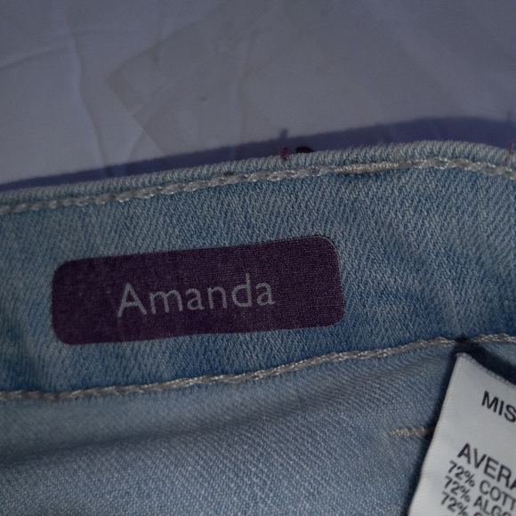 Women's Gloria Vanderbilt Amanda designer jeans size 6 missy light blue denim - Picture 5 of 8